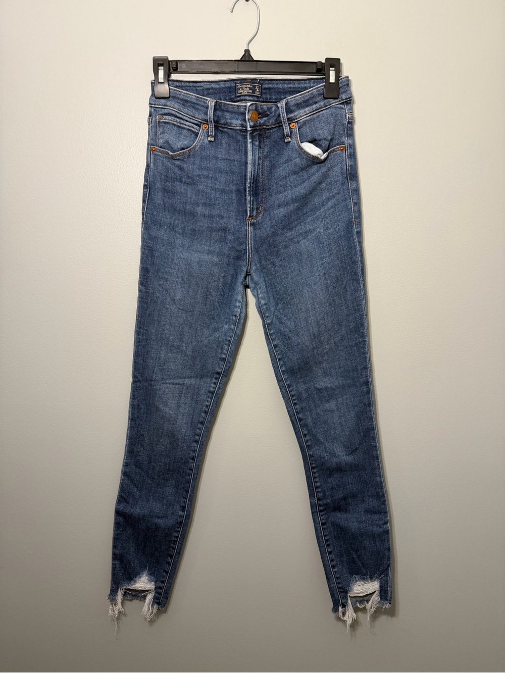 Abercrombie & Fitch Simone High-Rise Ankle Slim Taper Jeans — Medium Blue Wash